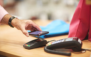 消费主义大张旗鼓，互联网再无技术创新？