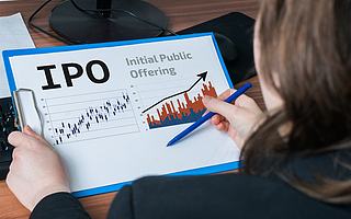 虎牙、YY相继卖身，BIGO变身欢聚时代的压舱石？