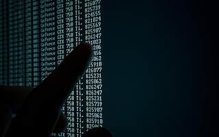 光環新網交易對手施侃違反同業競爭被警示 兩年白干405萬全賠付