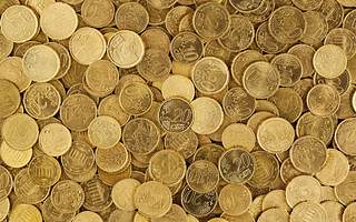 重仓股被质疑“财务造假” 华宝宝康消费品业绩掉头