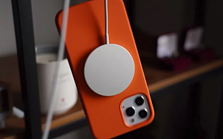 因打造了更緊密的硬件生態(tài)，蘋果最新季度營收或?qū)⑼黄?000億美元