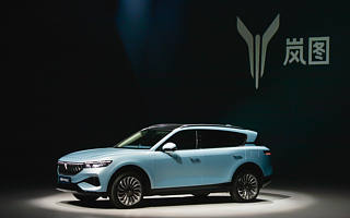 新造车们还没上岸，车圈「创二代」们又下海了