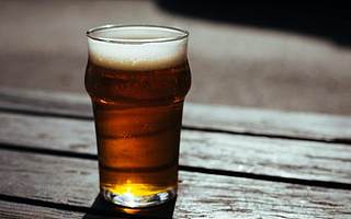 百威亚太录得业绩最差1年 中国市场销量跌一成 CFO已更换