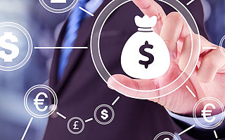 金融科技站在十字路口