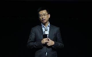 【产业互联网周报】蚂蚁集团CEO胡晓明辞职;旷视科技科创板IPO申请获受理;“混合云第一股”青云科技下周登陆科创板