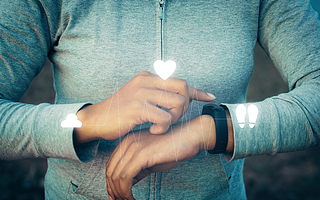 可穿戴设备的2021：头部玩家继续角逐，行业兼具跨界融合想象力