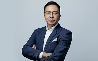 将推Magic高端旗舰，独立后的荣耀在下一盘大棋