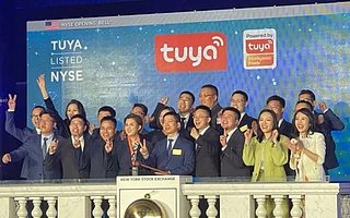 全球IoT云第一股！涂鸦智能登陆纽交所，开盘大涨30.98%市值超150亿美元