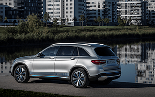 动点汽车：大众电池日、宝马 iDrive 8、保时捷新电池技术