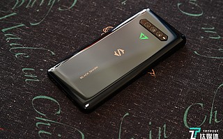 搭载磁动力升降肩键，黑鲨4 Pro游戏手机体验 | 钛极客