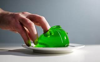 亲亲食品2020年业绩降近八成毛利率下滑 电商业务收入增5.8倍仍亏损