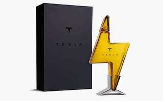 特斯拉官網上架玻璃酒瓶：售價799元，兩天售罄 | 鈦快訊