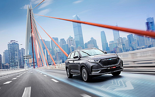 搭载人脸智控系统、智能语音识别，长安欧尚X7 Geeker版开启预售 | 一线车讯