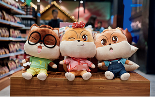 三只松鼠年报：企业健康化，挑战依旧在