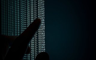 榕基软件全年净利下滑 补贴高达2210万 投入3.8亿不达预期