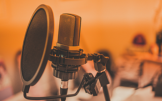 沉迷直播间，年轻人的另一种人生