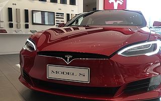 特斯拉回应刹车失灵事件：诉求不合理，背后有人指使