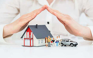 互聯(lián)網(wǎng)保險(xiǎn)創(chuàng)新發(fā)展論壇召開(kāi),輕松集團(tuán)領(lǐng)先保險(xiǎn)科技再推嚴(yán)選理念