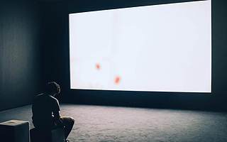 民爆光電有錢買理財(cái)分紅仍要募資補(bǔ)流 隱瞞10宗訴訟不主動(dòng)披露