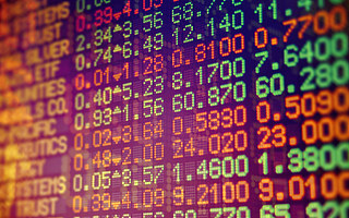 你买的股票，为啥老是不涨反跌，而且越跌越狠？