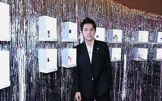 粉丝数量超过肖战，“顶流”李佳琦的IP营销路