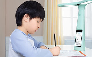 智能育兒成95后剛需，雞娃“雞出”千億市場