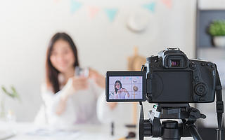 没粉丝没作品，也能在抖音卖黄金割韭菜