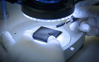 手機數據備份，從用戶權利變成生意