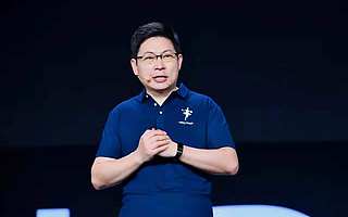 架构调整后首次亮相，华为云CEO余承东解读“云战略”