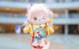 那个在微博“潮物”超话里长期占榜首的#棉花娃娃#，究竟是什么？