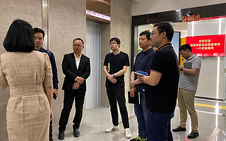 相城高新区招商局领导一行莅临华为（苏州）联合创新实验室参观考察