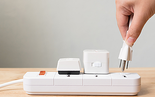 公牛背后的浙江兄弟,年赚23亿