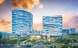 同程艺龙2021年Q1收入16.1亿元同比增长60.6%，经调整净利润3亿