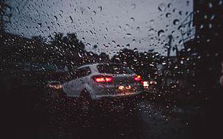 兆豐股份首季業績降16% 庫存增五成負債規模攀升