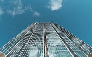 慧择上市1年市值“腰斩” 受业务模式支配不被大众看好