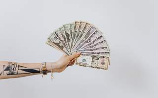 從放款500億元落魄到線上“黃大仙”  佰仟金融究竟經歷了什么？