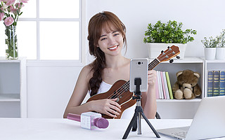 没有一个播品牌，能逃离大主播