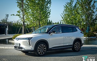 智能从场景化开始改变，威马W6电动汽车试驾