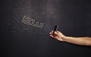 声网“跌下云端”：业绩变脸，故事难讲