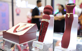 “情趣爱马仕”VIOTEC：用智能芯片触控+柔性仿真硅胶技术，提供沉浸式情趣体验