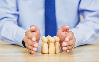 后流量紅利時代，如何看待互聯網保險燒錢換增長？