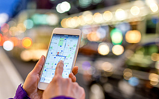 “活地图”高德能跑赢百度吗？