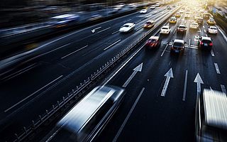 傳統車企大反攻，“特斯拉們”的危機來了