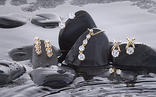 直播间狂卖1.5亿，谁在撑起千亿珠宝市场？