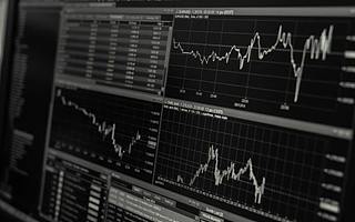 犀牛財經看市：美股集體收跌 滬指跌1.07%