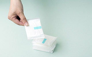 小小衛生巾，千億大賽道