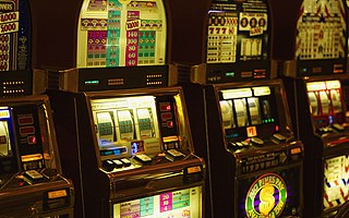 街机“第一股”诞生，日暮行业能再造风口？