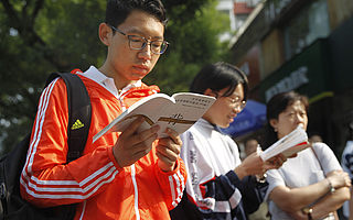 直播带货终于对高考志愿下手了