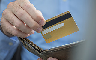 小米旗舰路由带头涨价，这把火迟早烧向智能手机？