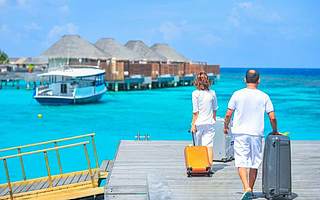 寄居蟹旅行资金链紧张经营异常遭调查 平台暂停用户称其“跑路”